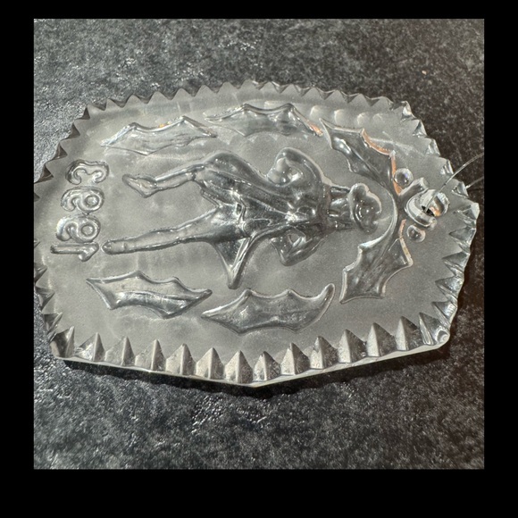 Waterford Crystal 1993 ornament - Picture 9 of 11